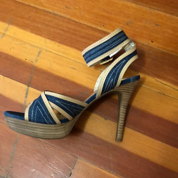 GUESS denim and suede high heels! - Picture 2 of 3
